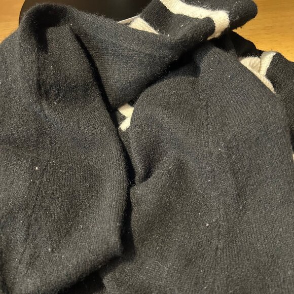 Womens Brodie Fine Cashmere Black White Varsity Stripe V-Neck Pullover Sweater M - Picture 11 of 11